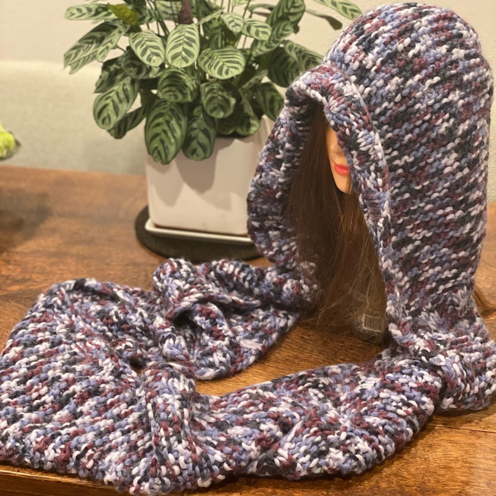 Lululemon hooded infinity scarf